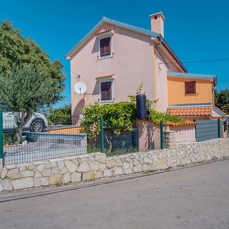 Lotta Apartment Нерезине Екстериор снимка