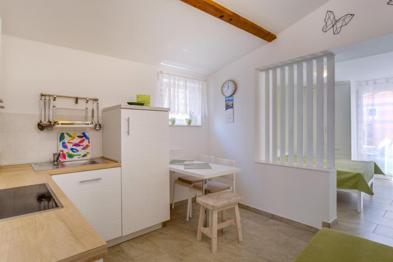 Lotta Apartment Нерезине Екстериор снимка